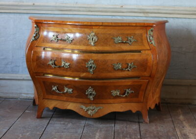 Item no11, Chest of drawers