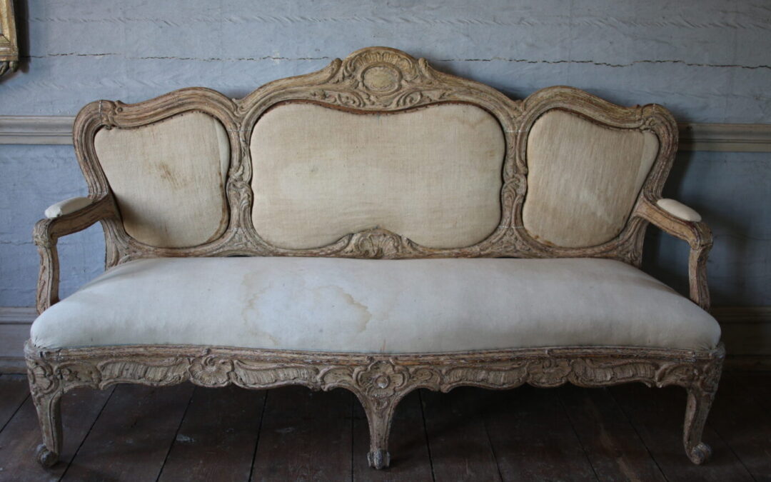 Item no17, Sofa rococo